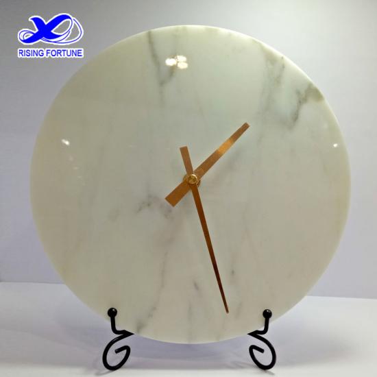 moderno reloj de pared redondo de mármol blanco