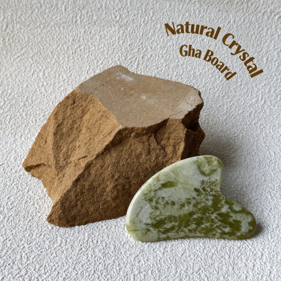 Tabla de Gua Sha de cristal natural con logotipo personalizado, piedra de masaje facial en forma de corazón para el cuidado de la piel del rostro